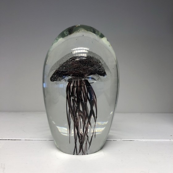 mor_gifts_interiors_jellyfish_paperweight_purple