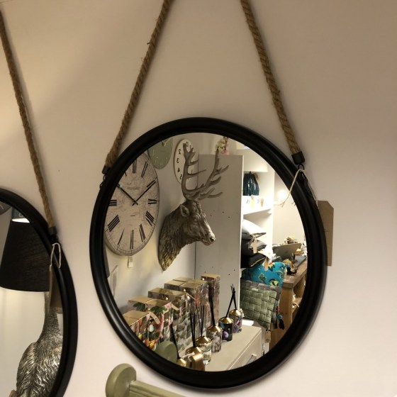 mor_gifts_interiors_medium_black_mirror